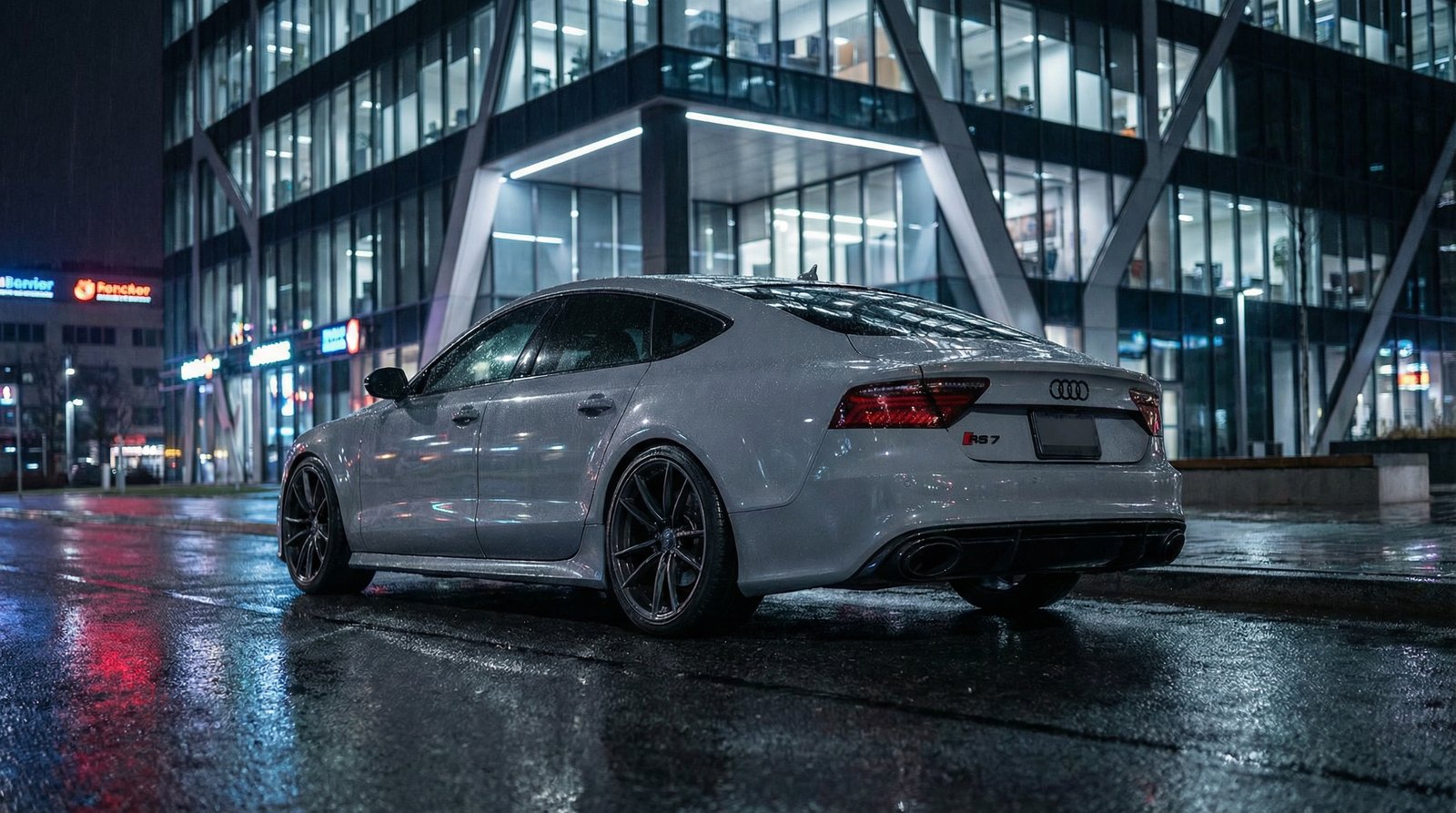 麻豆跑车街拍视频